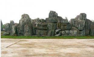 融合古典与现代 玻璃钢人物造型与中国古典铸铜雕像的艺术魅力——以成都态朗景观为例